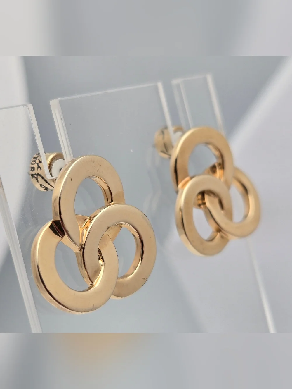 Kenneth Cole Gold Tone Triple Circle Knot Stud Earrings 3/4" Modern - Picture 4 of 8
